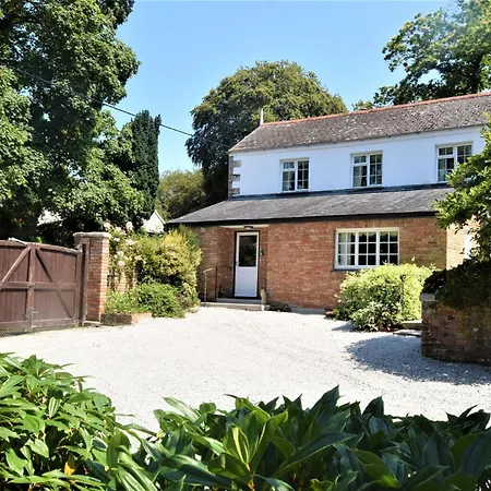 4 Bed In Truro 75546 Holiday home Ladock